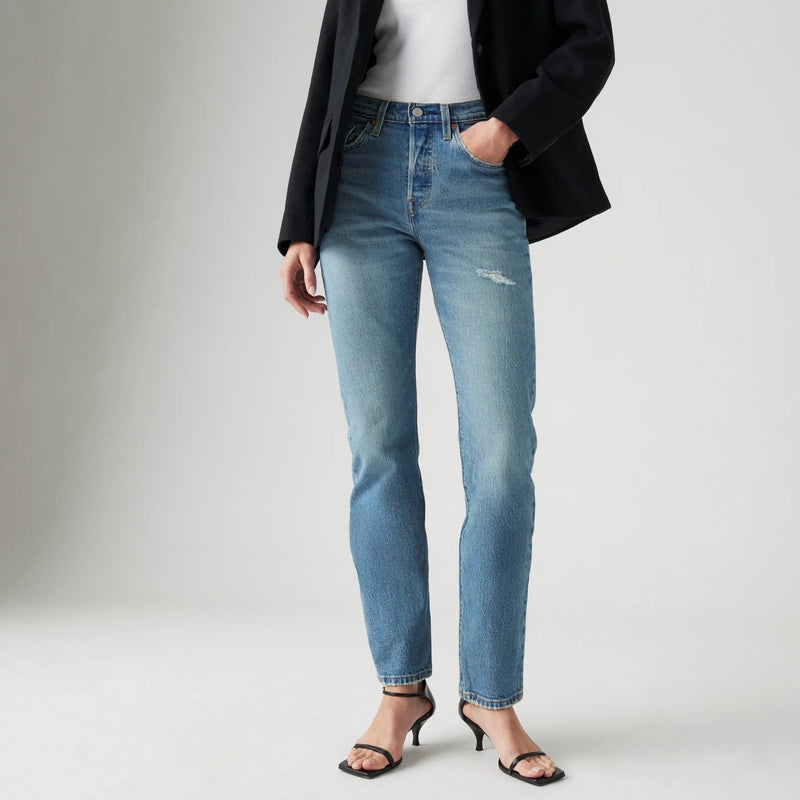 LEVI'S® WOMEN'S 501® ORIGINAL CROPPED JEANS - MED INDIGO - WORN IN